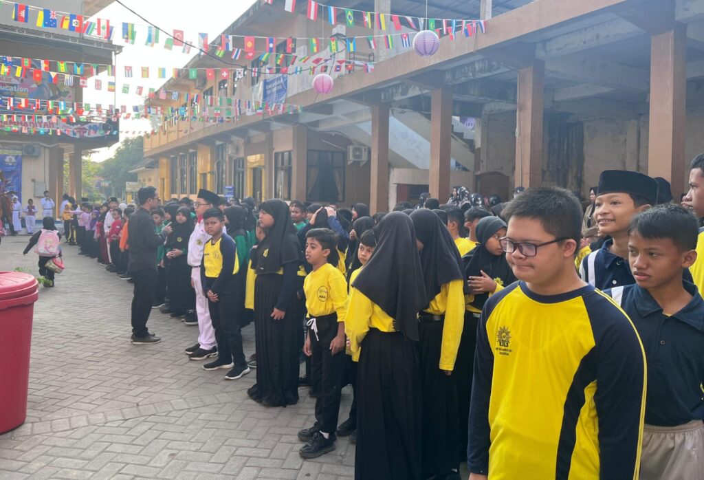 SMP Muhammadiyah Peringati Hari Anak Nasional dengan Upacara dan Senam Bersama