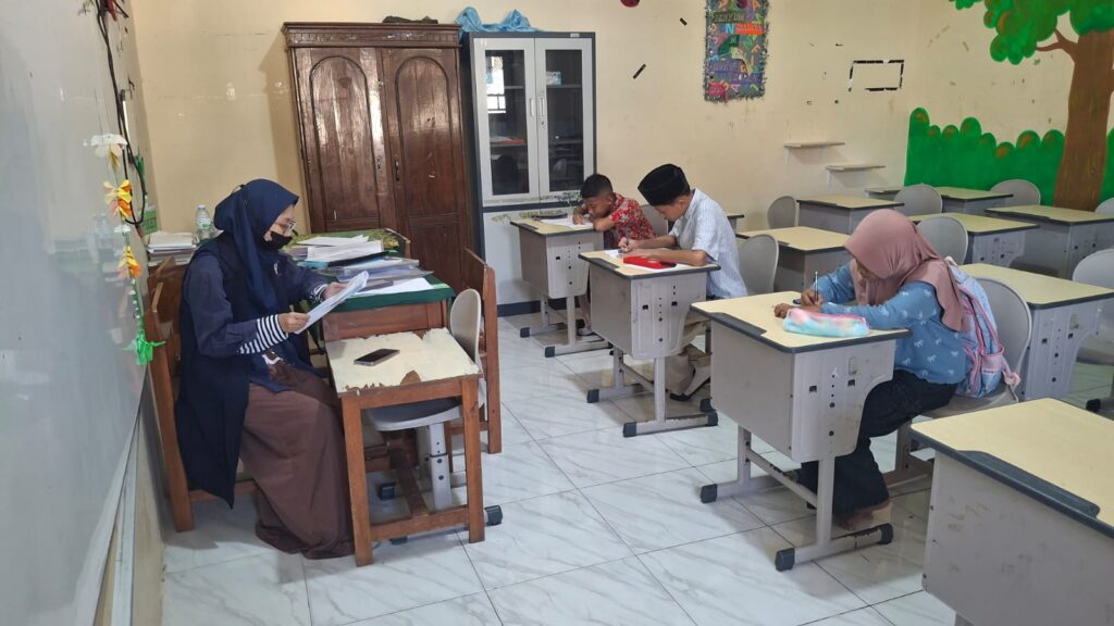 SMP MUHAMMADIYAH 1 BANGKALAN GELAR TES SCREENING BAGI PESERTA DIDIK BARU